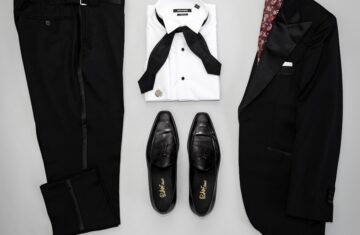 Photo "Outfit for a class reunion after years"